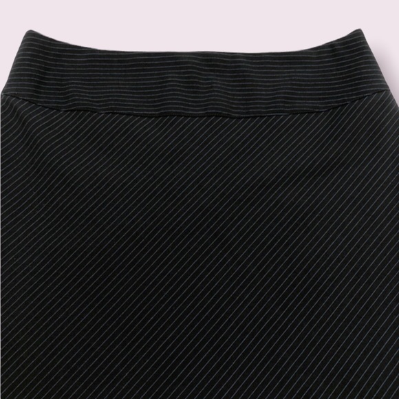 Express, Skirt, Size 4 - Picture 7 of 12